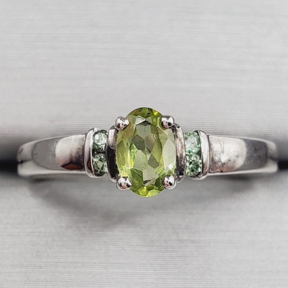 Genuine Green Oval Peridot 925 Sterling Silver Dainty Stackable Ring